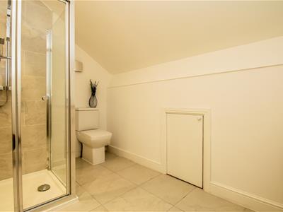 SHOWER ROOM/W.C.